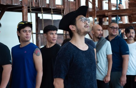 The cast of Peter and the Starcatcher