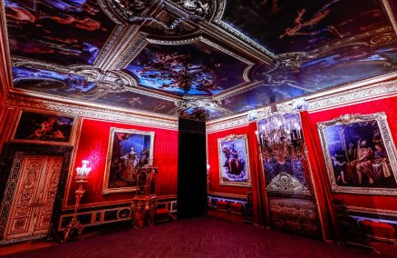 Virtually Versailles