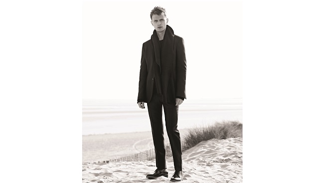 COS (Collection of Style), Singapore