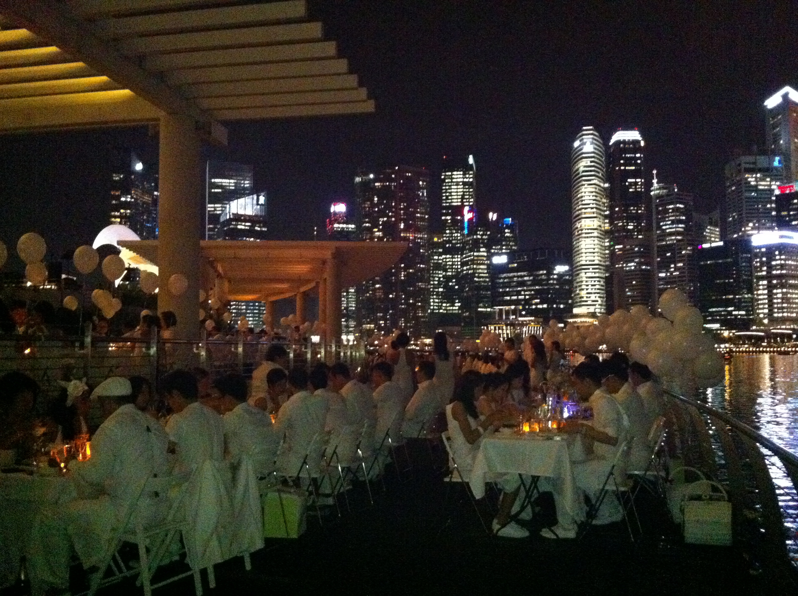 Diner en Blanc