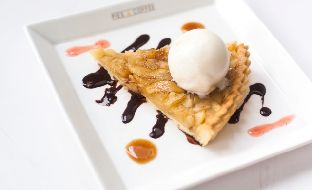 Apple pie at Pies & Coffee