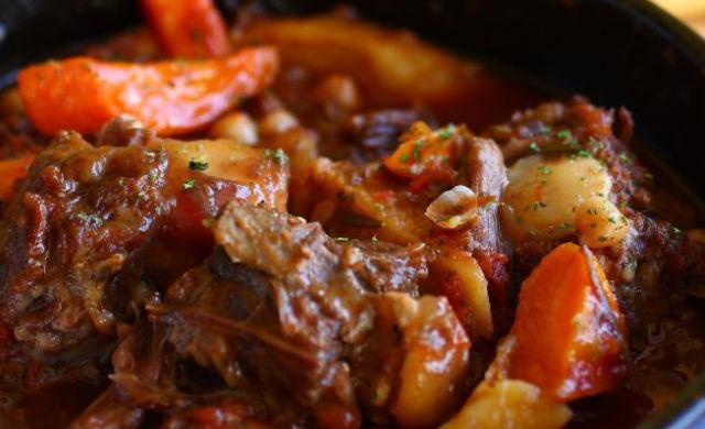 Oxtail stew at Don Quijote
