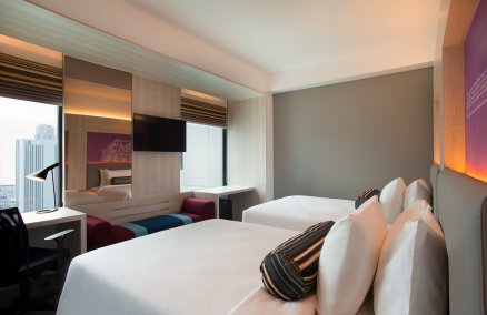 aloft_jakarta_wahid_hasyim_room.jpg