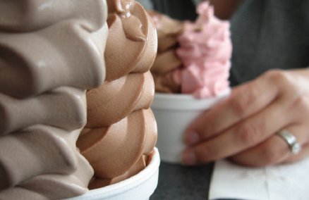 Yumi Yogurt. Photo credit: Flickr user Ernesto Andrade (@BrownGuacamole)