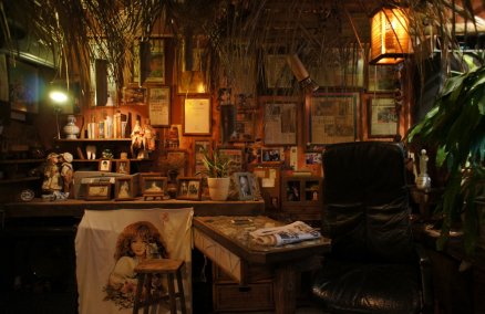 Home of a carpenter in HDB: Homes of Singapore