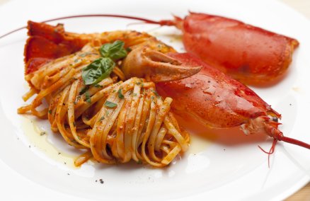Burlamacco Ristorante - Linguine with lobster in spicy arrabbiata sauce