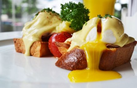 Eggs Benedict, The Bank Bar + Bistro