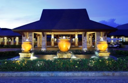 Crimson Resort and Spa Mactan Front Facade