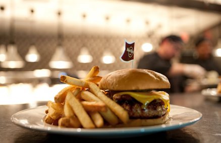 Hard Rock Cafe - Legendary Burger