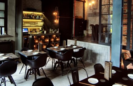 East 8 New York Fusion Tapas + Bar
