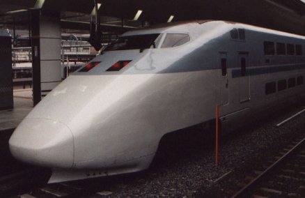 JR East Train; Photo Credit: www.traveladdicts.connectfree.co.uk