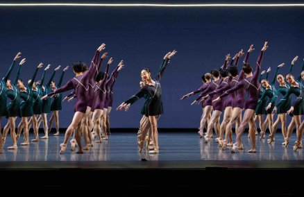 Singapore Dance Theatre (Credit: Bernie Ng)