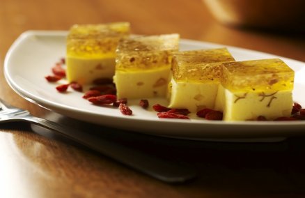 Osmanthus cake at Wah Lok Cantonese Restaurant, Singapore