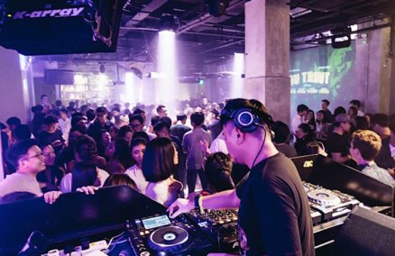 Photo credit: Colossal Photos & EATMEPOPTART