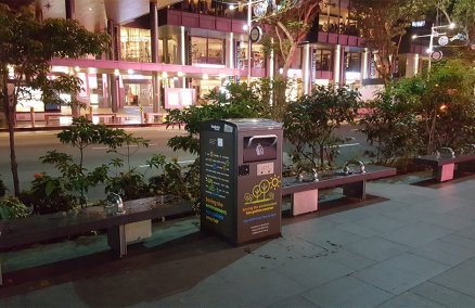 A Bigbelly "smart" bin on Orchard Road. Photo credit: ORBA