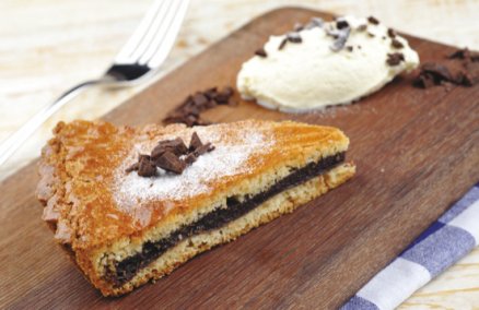 Cocotte's traditional Basque cake 