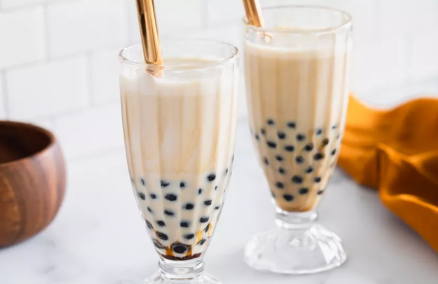 Brown sugar milk (Credit: The Spruce and Anastasiia Tretiak)