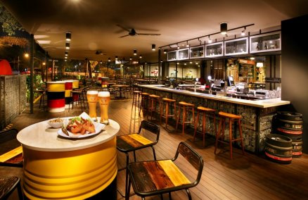 The bar counter at Third Place