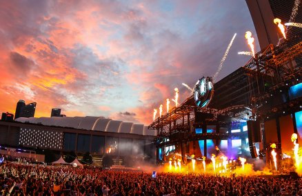 Ultra Singapore 2017. Photo credit: Rudgr