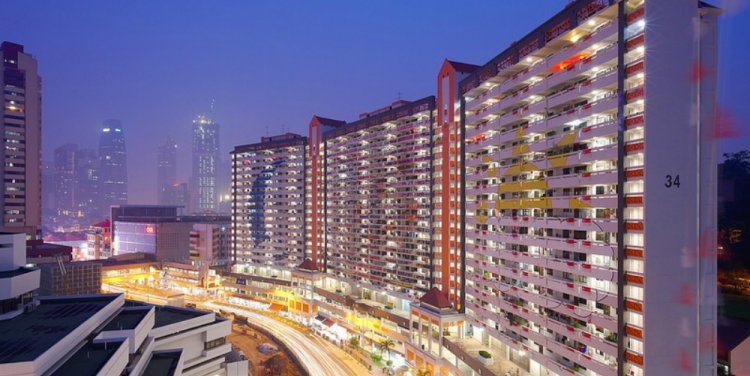 Block 34 in Upper Cross Street. Photo credit: Nicolas Lannuzel