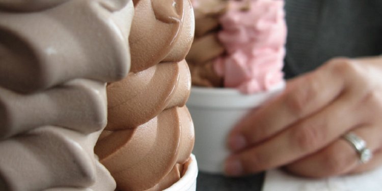 Yumi Yogurt. Photo credit: Flickr user Ernesto Andrade (@BrownGuacamole)