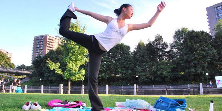 Photo credit: Flickr user Emilie (@dearlydeparted)