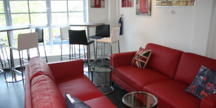 London bar, Singapore