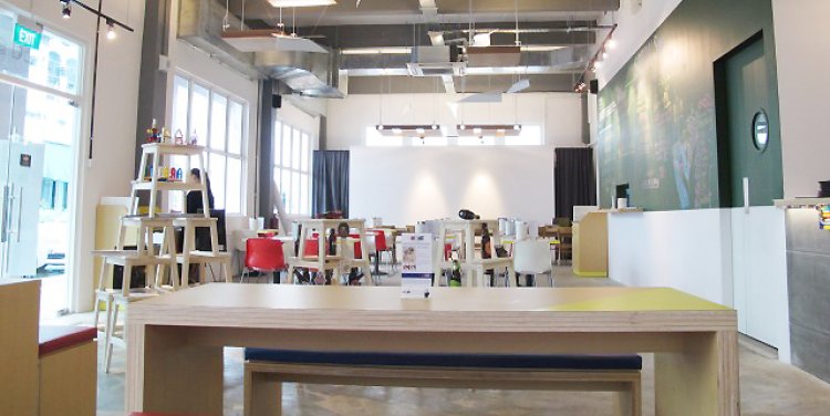 A for Arbite, Singapore