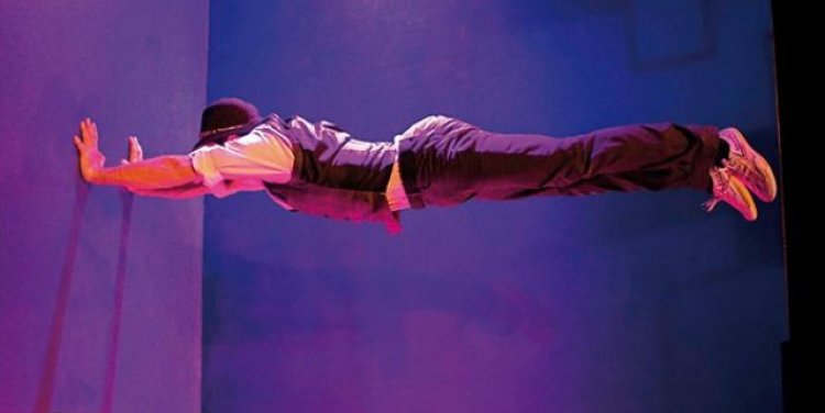 Leo, Adelaide Fringe Festival; Photo Credit: www.adelaidenow.com.au