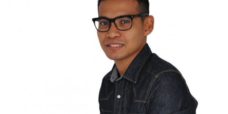 Founding editor of architectural e-zine FIVEFOOTWAY, Adib Jalal