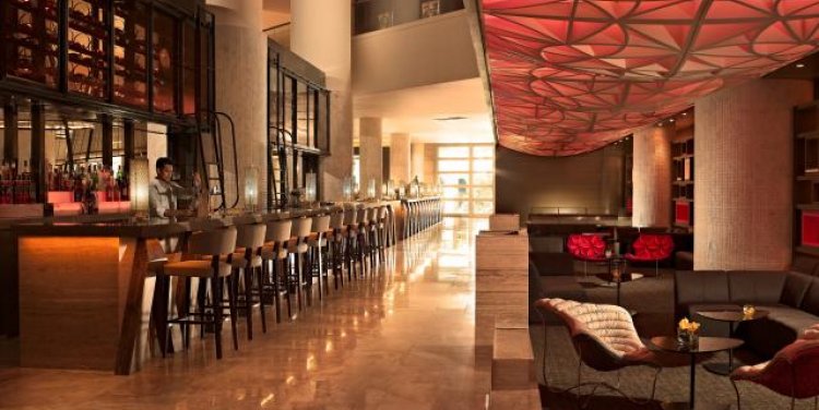 Atrium Bar at Pan Pacific