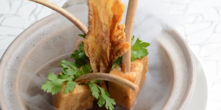 Bak kut teh at Blue Lotus Chinese Eating House 