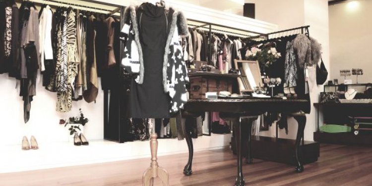 The Society of Black Sheep, Singapore