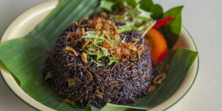 Sambal buah keluak fried rice