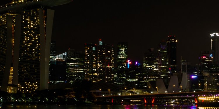 Earth Hour 2017. Photo credit: Kajan Madrasmail