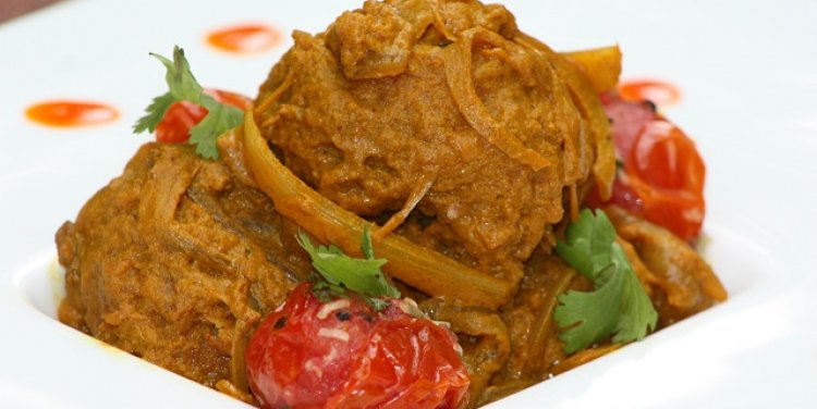 Cape Malay pickled fish at Town Restaurant, The Fullerton Hotel, Singapore