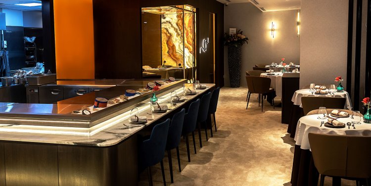 Caviar at Palais Renaissance