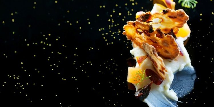 Cheese avalanche at 2am: Dessert Bar