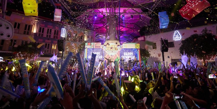 Clarke Quay countdown