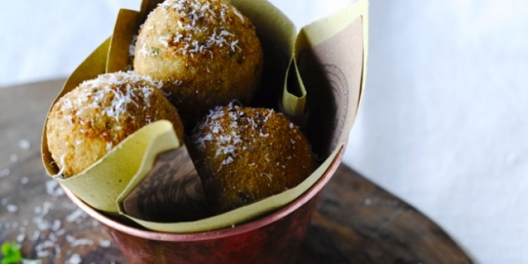 Crispy stuffed risotto balls at Jamie's Italian