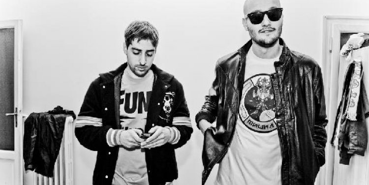 Bot and Phra of Crookers