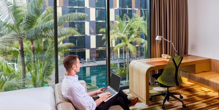 Crowne Plaza Changi Airport 