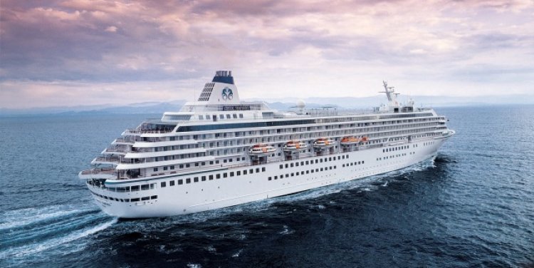 Crystal Cruises; Photo Credit: www.cruiselinehistory.com