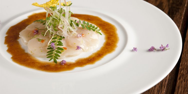 Hokkaido scallop carpaccio by CUT by Wolfgang Puck 