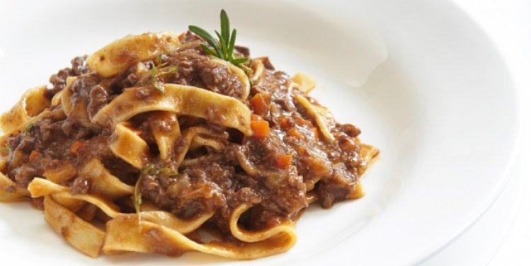 Tagliatelle bolognaise at Da Laura