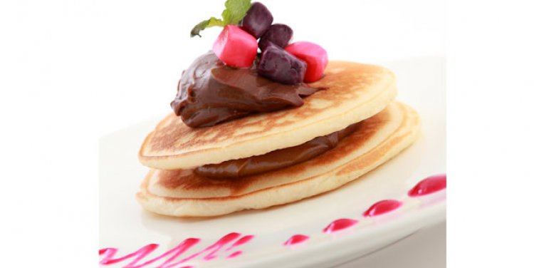 Nutella-mascarpone pancakes