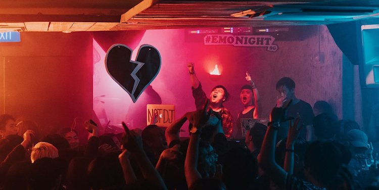 Photo credit: EMONIGHTSG's Facebook page