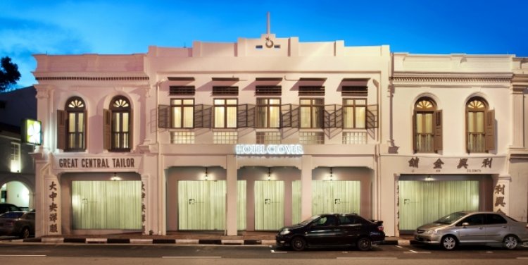 Hotel Clover exterior