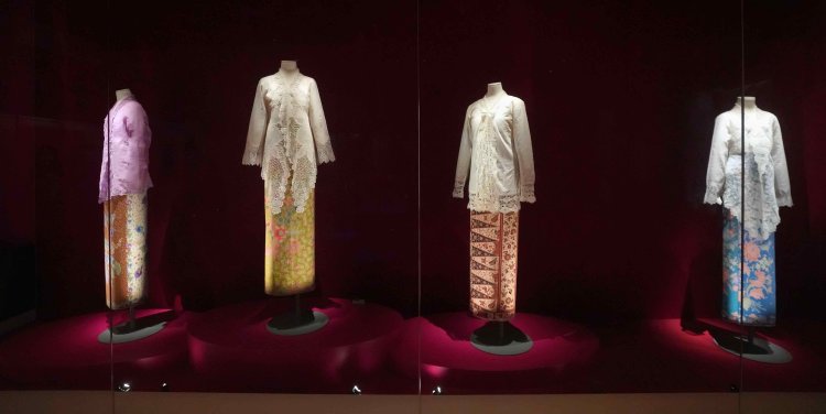 Fashionable in Asia (Credit: Asian Civilisations Museum)