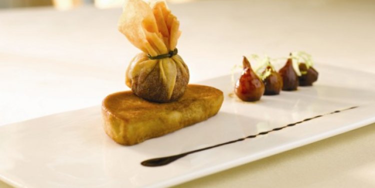 Fegato Grasso Scottato, foie gras with duck confit parcel